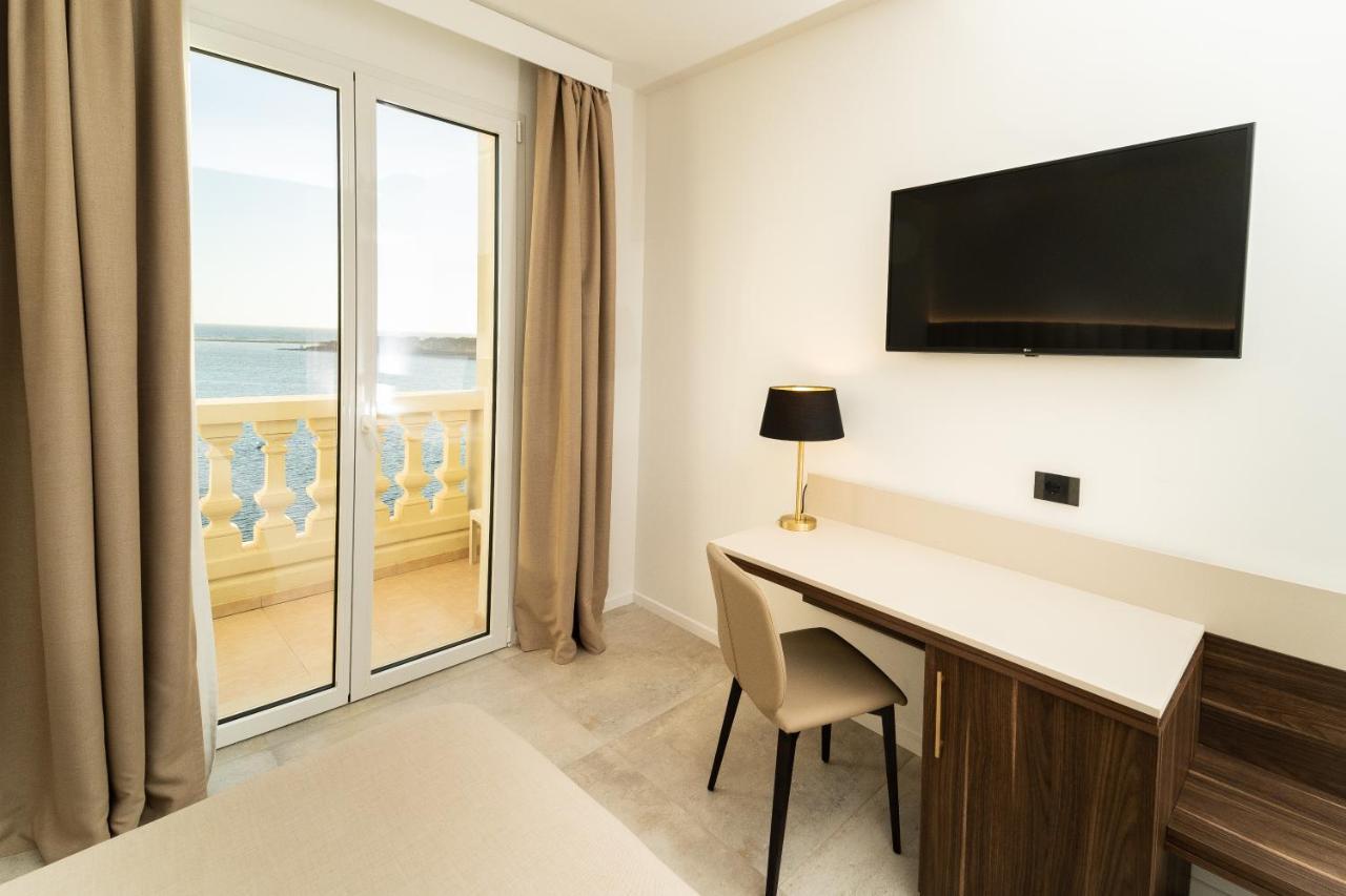 Hotel Falli ปอร์โตเชซาเรโอ ภายนอก รูปภาพ
